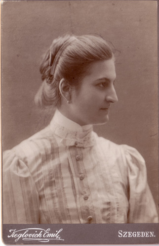 Emilia, 1906