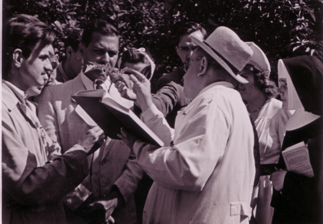 Nagyapu teaching, 1943